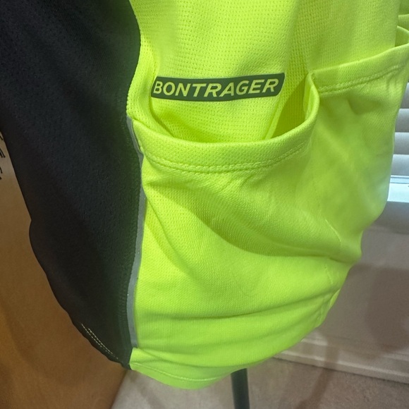 Men’s Bontrager cycling jersey size medium 🚴 - Picture 7 of 13